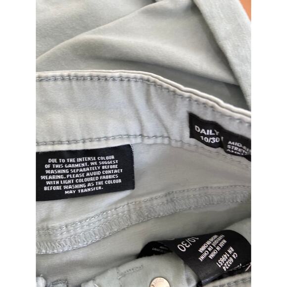 Buffalo David Bitton Size 10 Light Blue Jeans High Rise Soft Stretch Ankle Pants - Picture 7 of 10